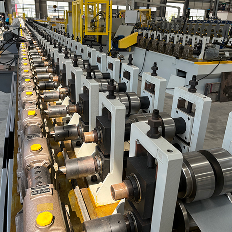 เครื่องขึ้นรูปม้วนโปรไฟล์ประตูหน้าต่างกรอบ PV